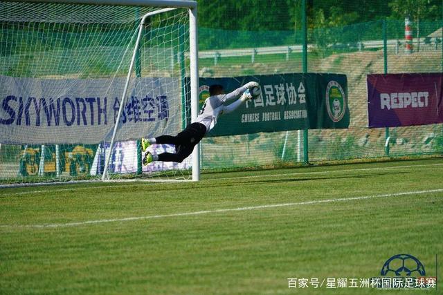 徐虎22+8广东惨败上海 郭昊文31分同曦胜江苏