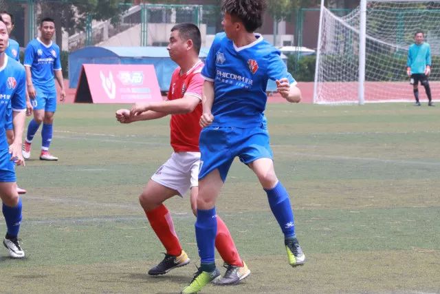 斯诺克世锦赛：吴宜泽力克塞尔比晋级八强斯诺克世锦赛：吴宜泽力克塞尔比晋级八强