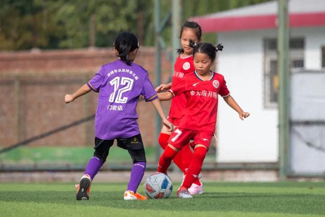 皇马前小将把女儿名字纹手臂 DNA检测结果非亲生