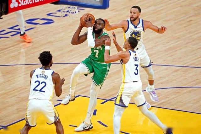 CBA一周综述：上海、广厦锁定常规赛前两名